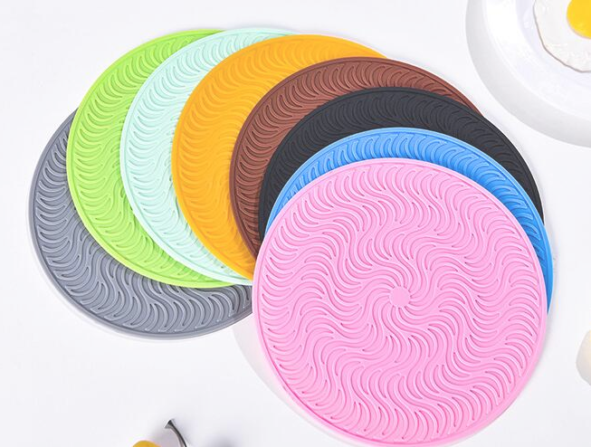 硅膠餐墊隔熱鍋墊防滑桌墊.png 硅膠餐墊隔熱鍋墊防滑桌墊.png